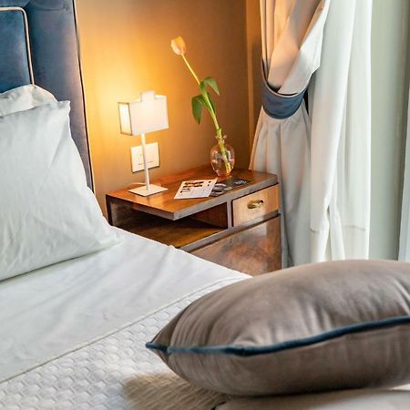 Il Fiore D'Oro Luxury Holiday House Napoli Bagian luar foto